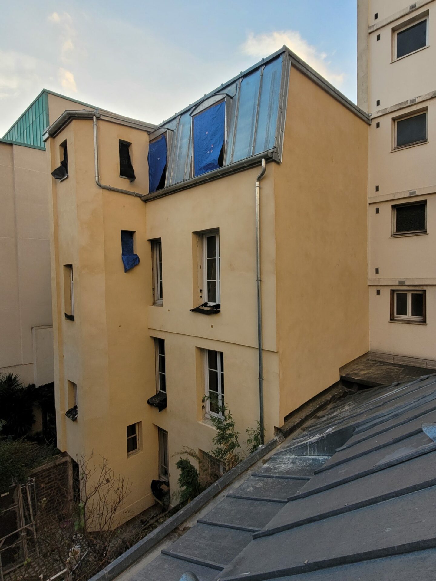 Enduit à la chaux sur isolation par l'éxtérieur, Paris, 2024