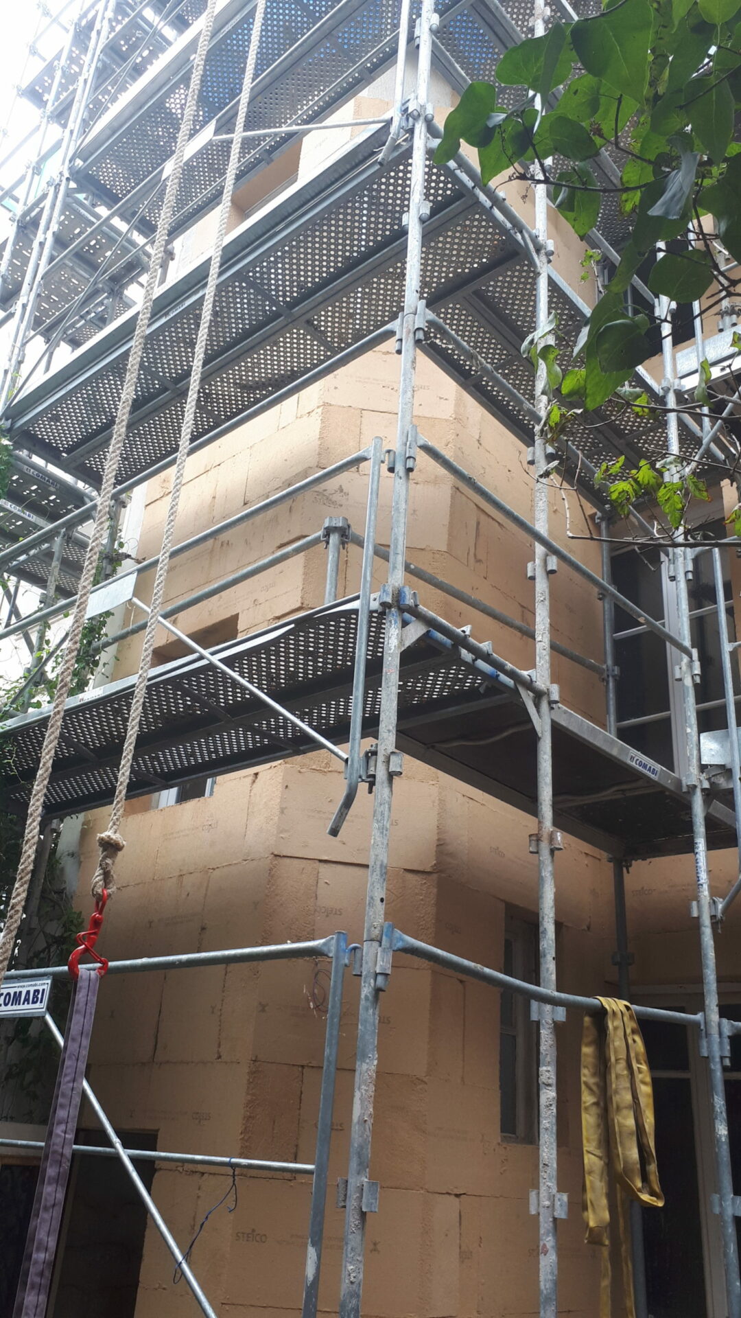 Isolation par l'éxtérieur d'un immeuble, Paris, 2024