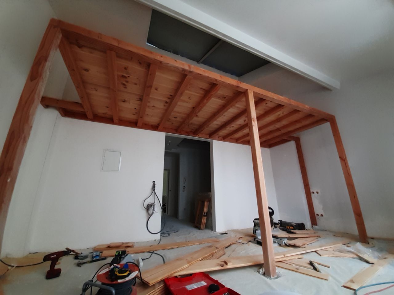 Mezzanine, Paris, 2021