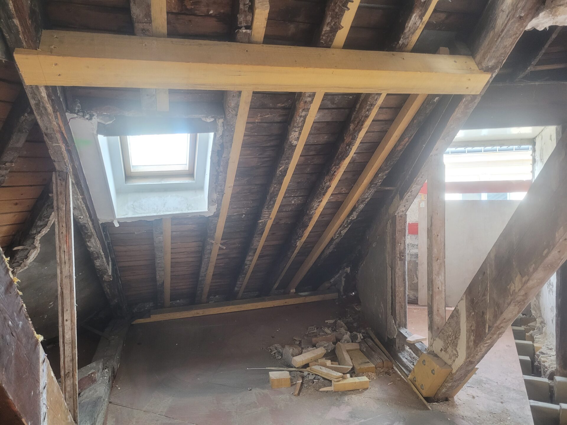 Renforcement de charpente, Paris, 2025